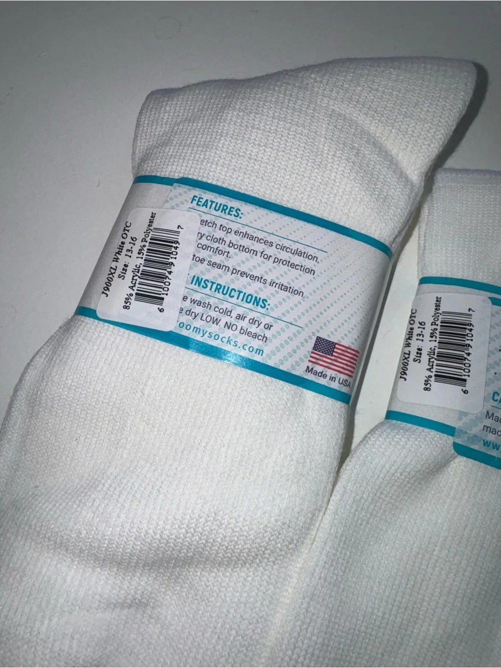 Roomy diabetic socks